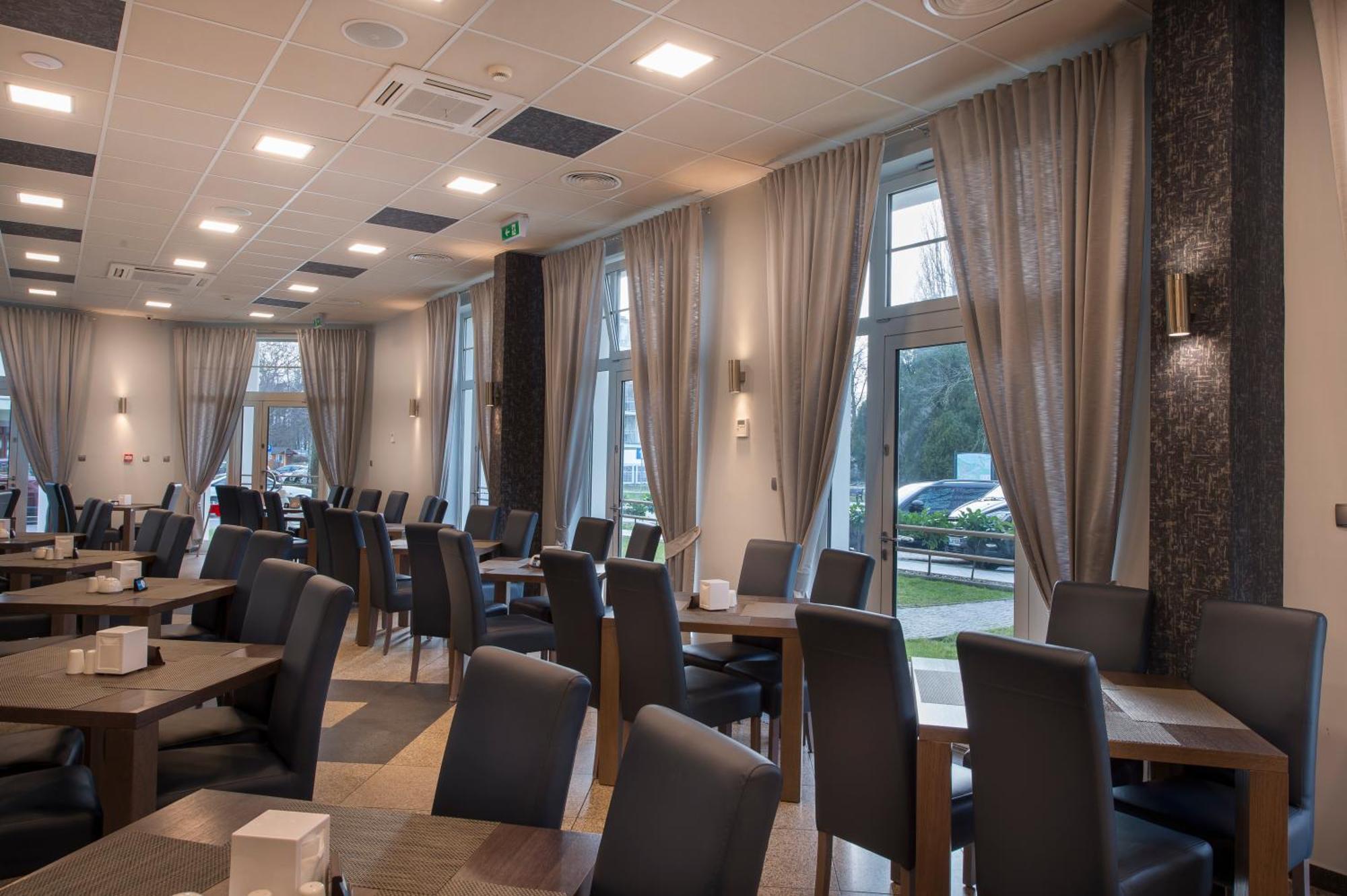 Aparthotel Baltic Spa 슈비노우이스쳬 외부 사진